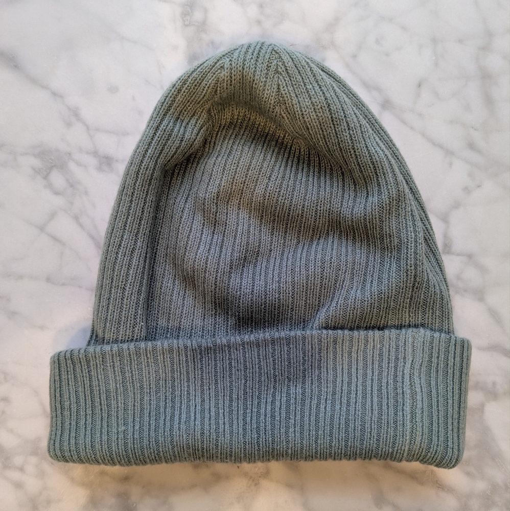 Aritzia Main Character Soft Knit Hat in Light Blue